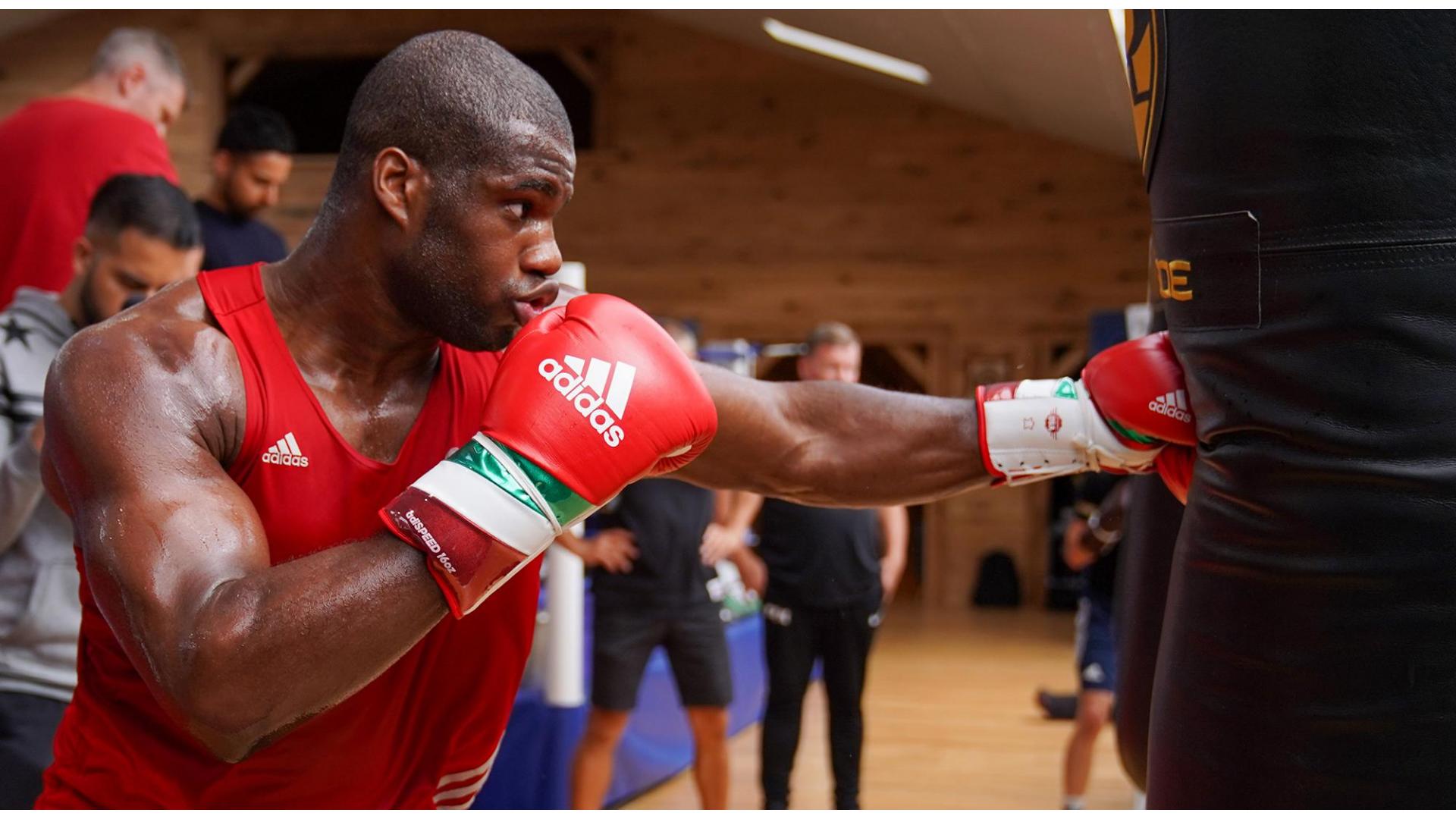 Daniel Dubois making full use of his adidas adispeed boxing gloves!